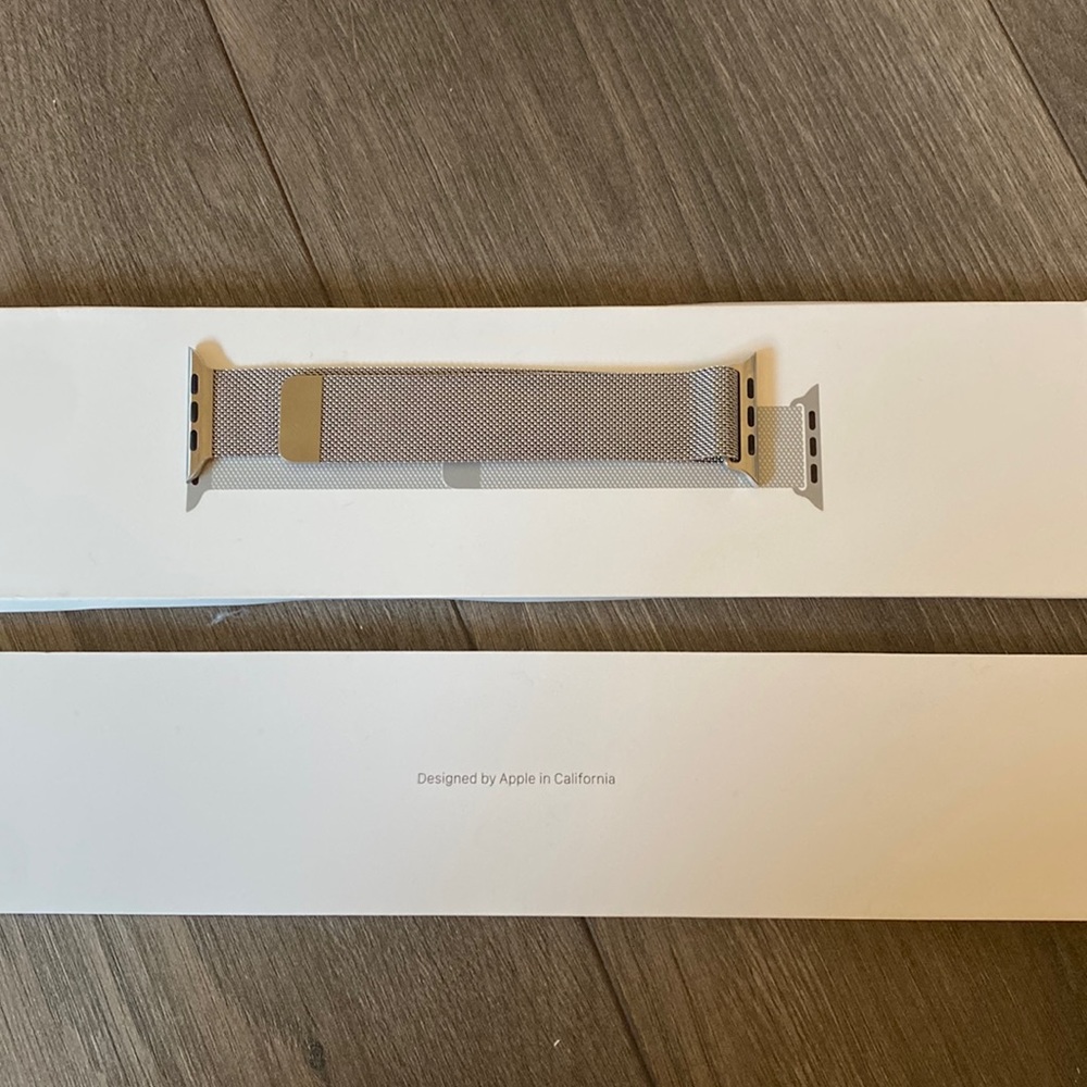 Apple Watch Stainless Steel Milanese Loop 42mm